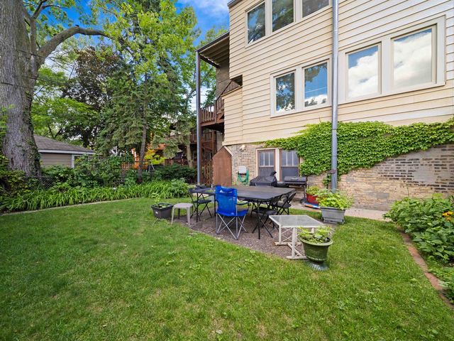1016 Austin Street, Evanston, IL 60202