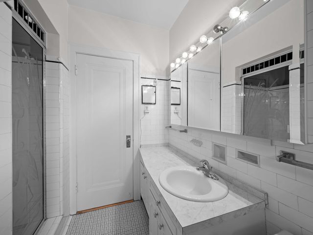 1016 Austin Street, Evanston, IL 60202