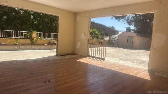 1745 Plaza Crest Ridge Rd, San Diego, CA 92114