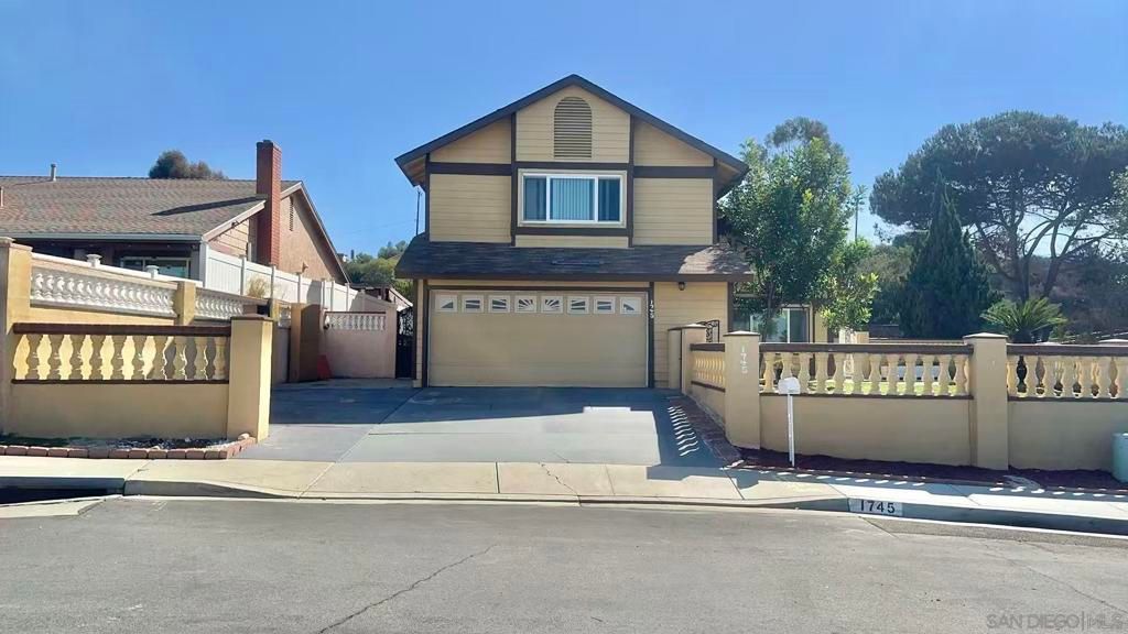 1745 Plaza Crest Ridge Rd, San Diego, CA 92114