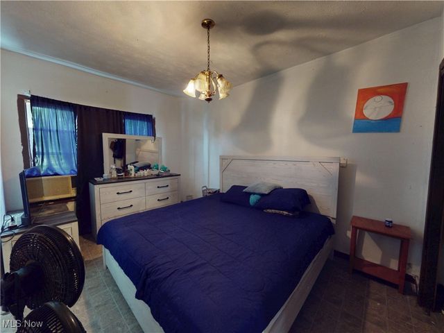 2027 Lexington Avenue, Lorain, OH 44052