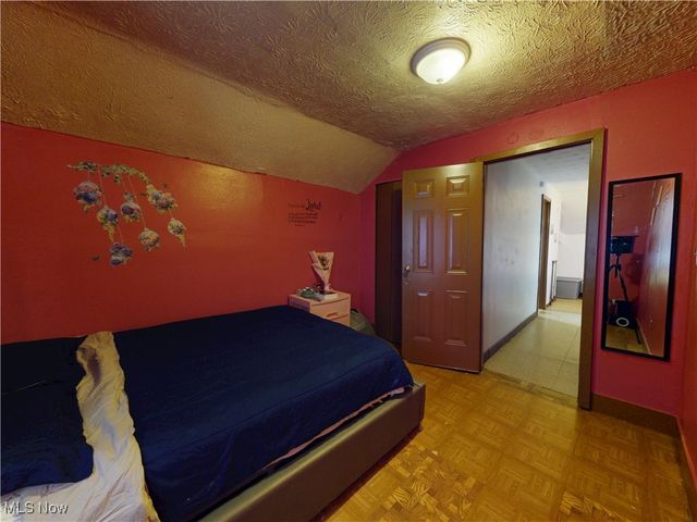 2027 Lexington Avenue, Lorain, OH 44052