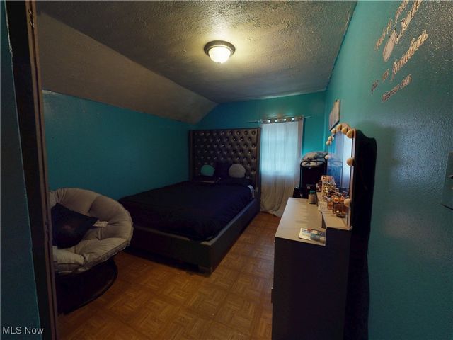 2027 Lexington Avenue, Lorain, OH 44052