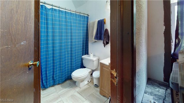 2027 Lexington Avenue, Lorain, OH 44052