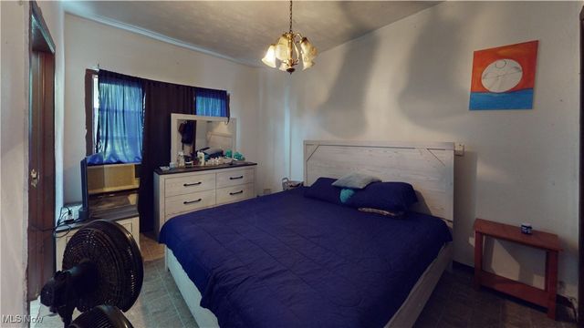 2027 Lexington Avenue, Lorain, OH 44052