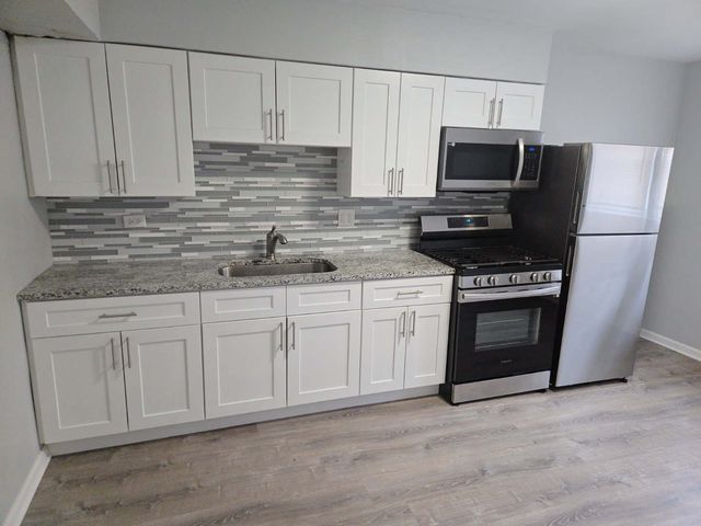 446 N Ardmore Avenue GD, Villa Park, IL 60181