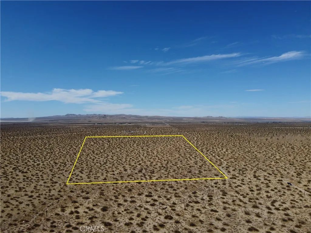 10 Lessing Ave, El Mirage, CA 92301