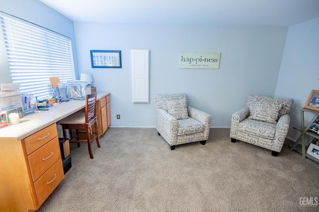 5800 California Spring Drive, Bakersfield, CA 93313