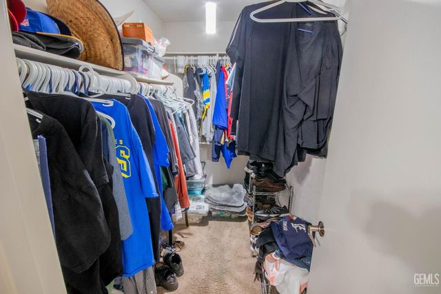 5800 California Spring Drive, Bakersfield, CA 93313