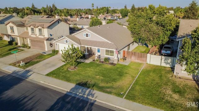 5800 California Spring Drive, Bakersfield, CA 93313