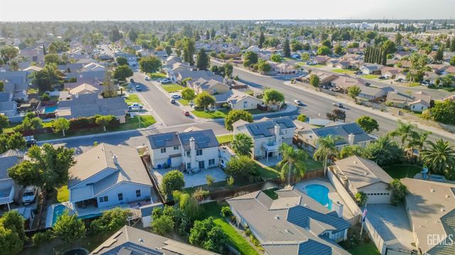 5800 California Spring Drive, Bakersfield, CA 93313