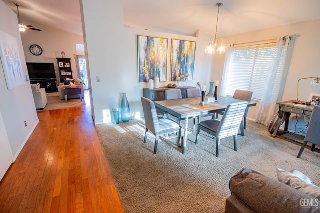 5800 California Spring Drive, Bakersfield, CA 93313