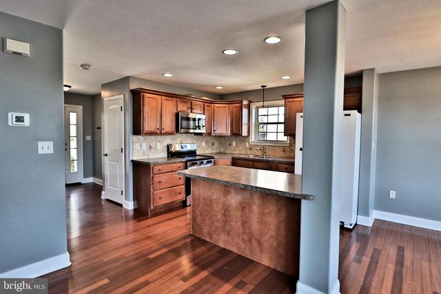 136 EAGLE DR, Ephrata, PA 17522