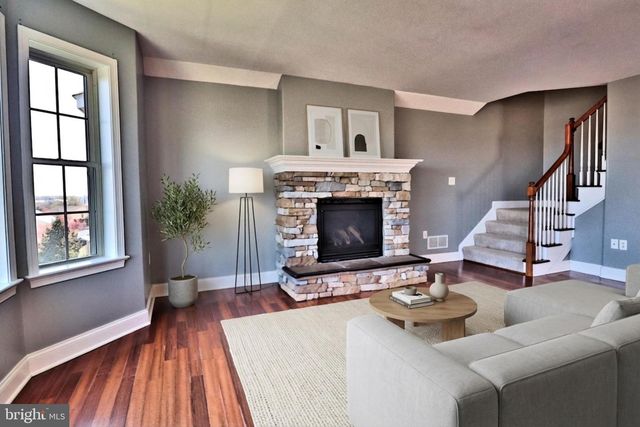 136 EAGLE DR, Ephrata, PA 17522