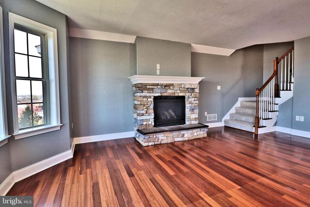 136 EAGLE DR, Ephrata, PA 17522
