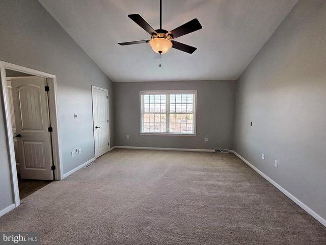 136 EAGLE DR, Ephrata, PA 17522