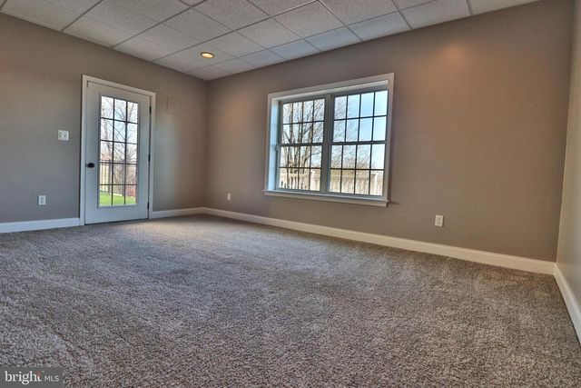 136 EAGLE DR, Ephrata, PA 17522