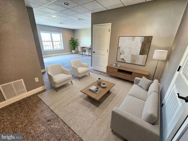 136 EAGLE DR, Ephrata, PA 17522