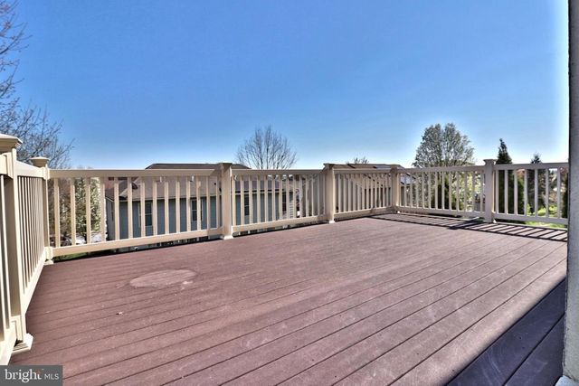136 EAGLE DR, Ephrata, PA 17522