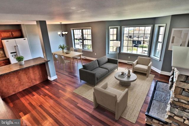 136 EAGLE DR, Ephrata, PA 17522