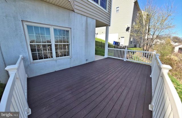 136 EAGLE DR, Ephrata, PA 17522