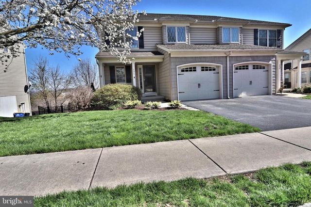 136 EAGLE DR, Ephrata, PA 17522