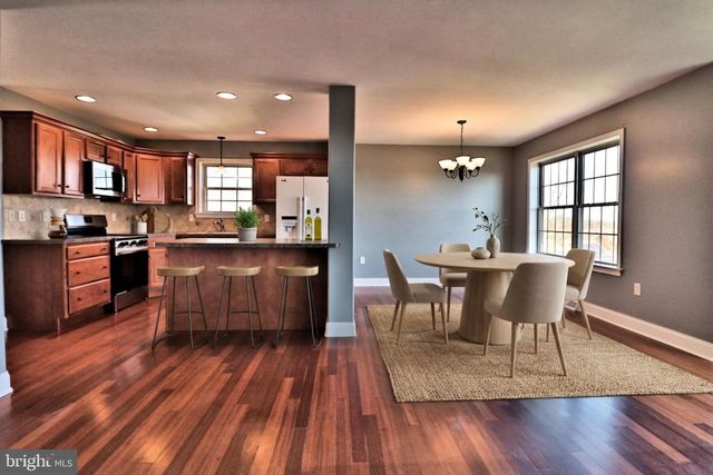 136 EAGLE DR, Ephrata, PA 17522