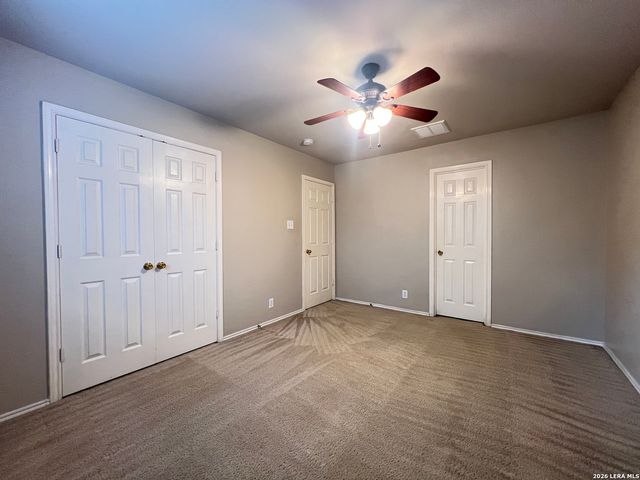 414 CATTLE RANCH DR, San Antonio, TX 78245