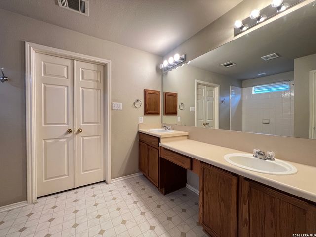 414 CATTLE RANCH DR, San Antonio, TX 78245