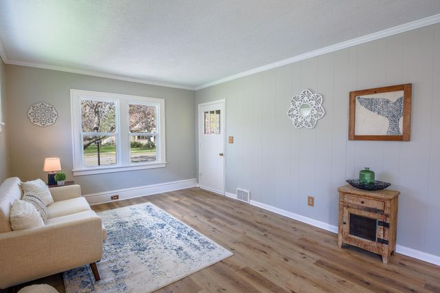 1032 16th Avenue S, Saint Cloud, MN 56301