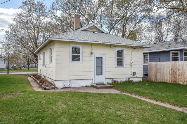 1032 16th Avenue S, Saint Cloud, MN 56301