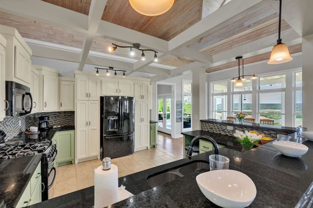 39 Fayetteville Rd, Kelso, TN 37348