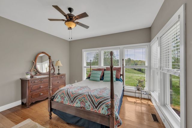 39 Fayetteville Rd, Kelso, TN 37348