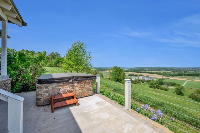 39 Fayetteville Rd, Kelso, TN 37348