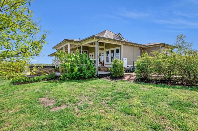 39 Fayetteville Rd, Kelso, TN 37348