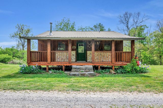 39 Fayetteville Rd, Kelso, TN 37348