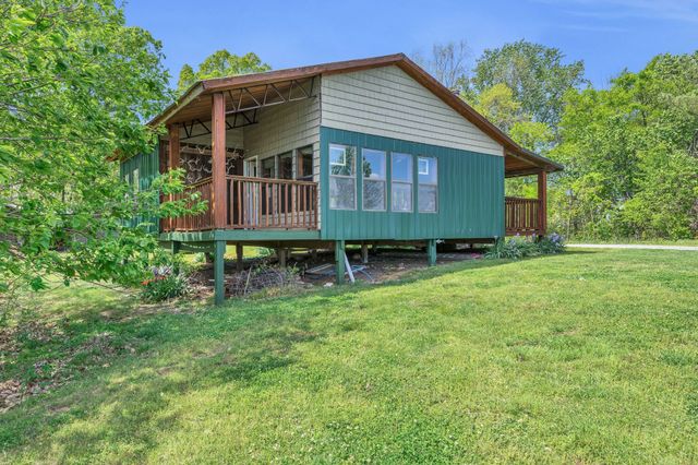 39 Fayetteville Rd, Kelso, TN 37348