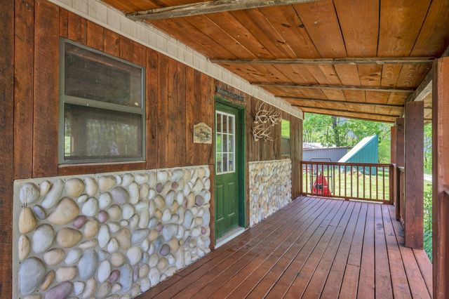 39 Fayetteville Rd, Kelso, TN 37348