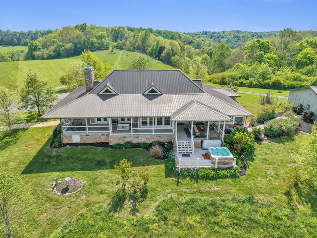 39 Fayetteville Rd, Kelso, TN 37348