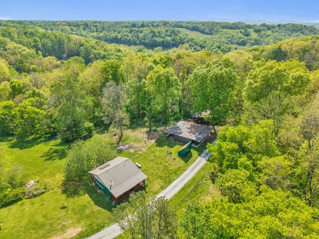 39 Fayetteville Rd, Kelso, TN 37348