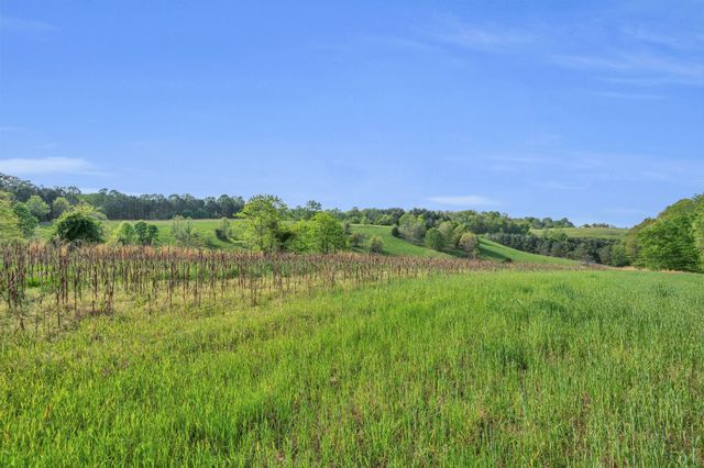 39 Fayetteville Rd, Kelso, TN 37348