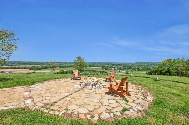39 Fayetteville Rd, Kelso, TN 37348