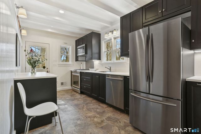 5 South Lane, Redding, CT 06896