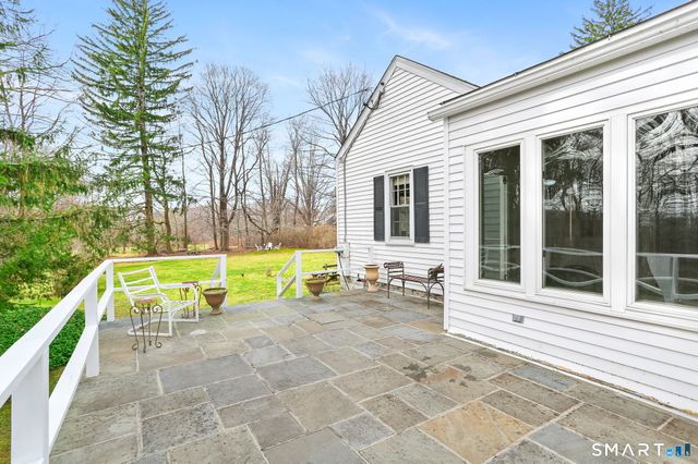 5 South Lane, Redding, CT 06896