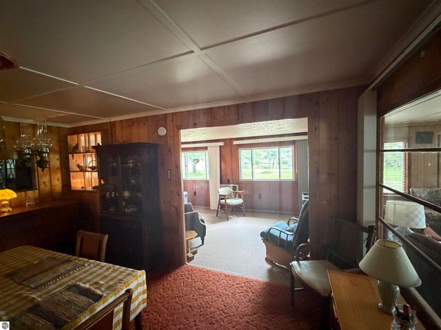 382 S Scott Drive, Farwell, MI 48622