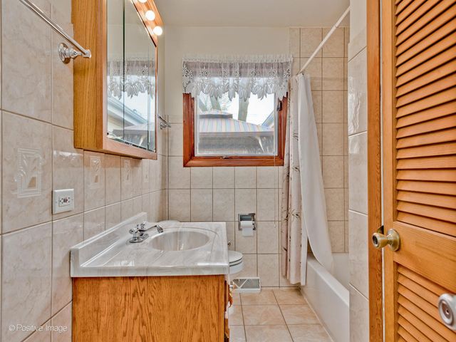 9412 Margail Avenue, Des Plaines, IL 60016