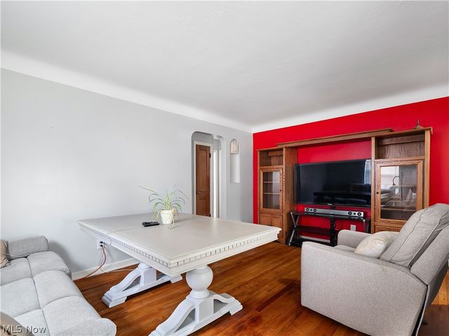 4423 Grantwood Drive, Parma, OH 44134