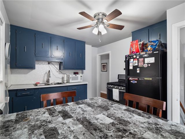 4423 Grantwood Drive, Parma, OH 44134