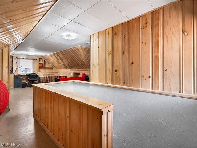 4423 Grantwood Drive, Parma, OH 44134