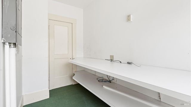 563 Jefferson St, Napa, CA 94559